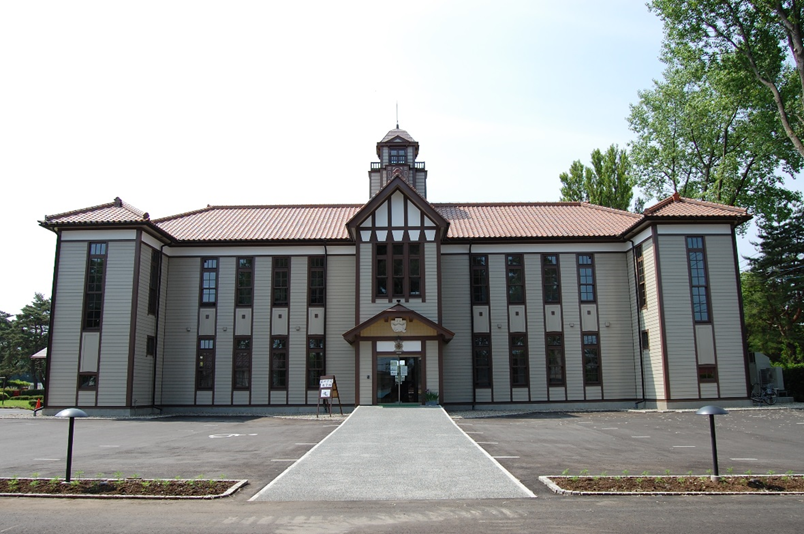 図6　旧緯度観測所本館（奥州宇宙遊学館）